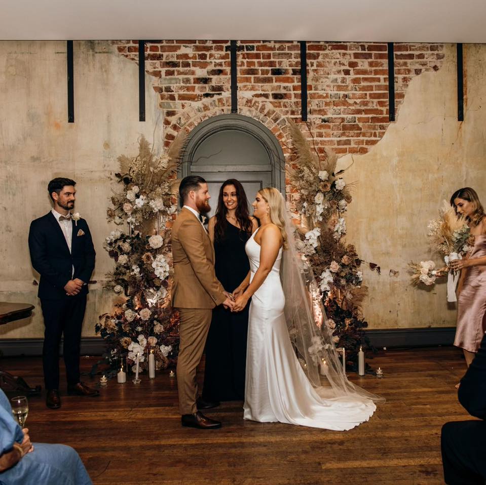 the gallery Shannon Fleming Civil Celebrant